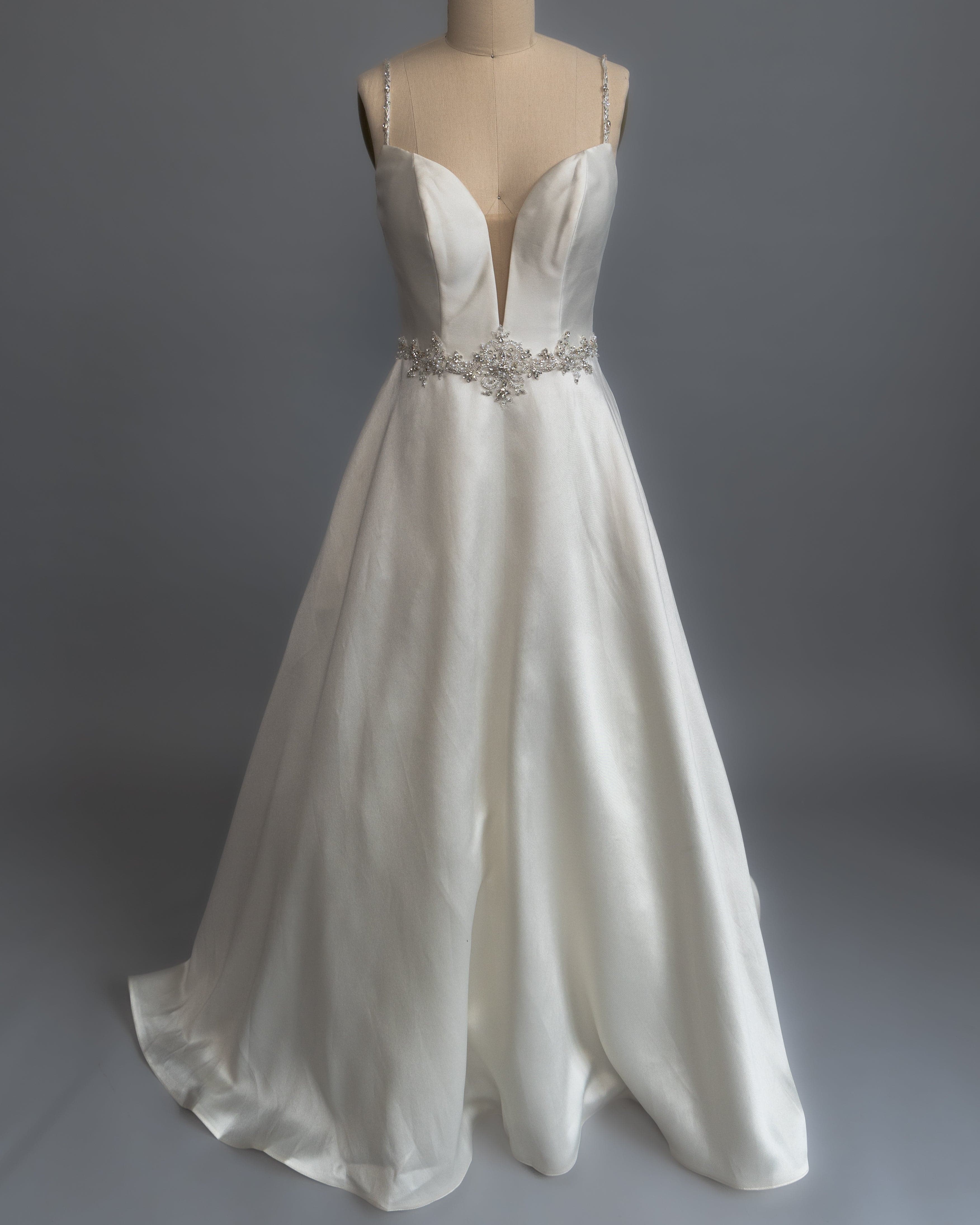 Rebecca Ingram Yara - Size 12 - Image 3