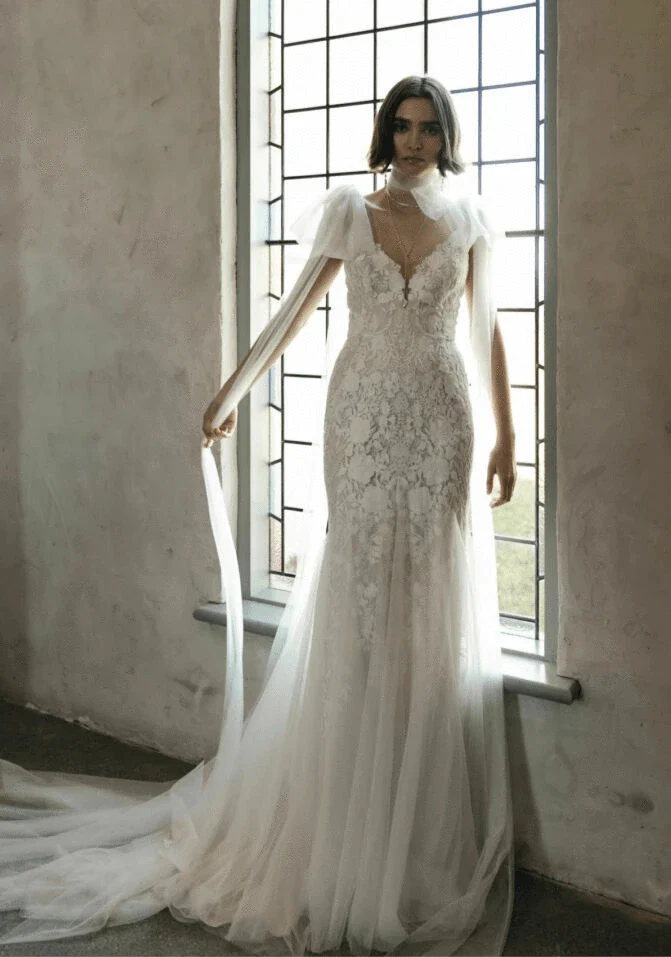 Saint Bridal Couture Miles Bow - Size 10