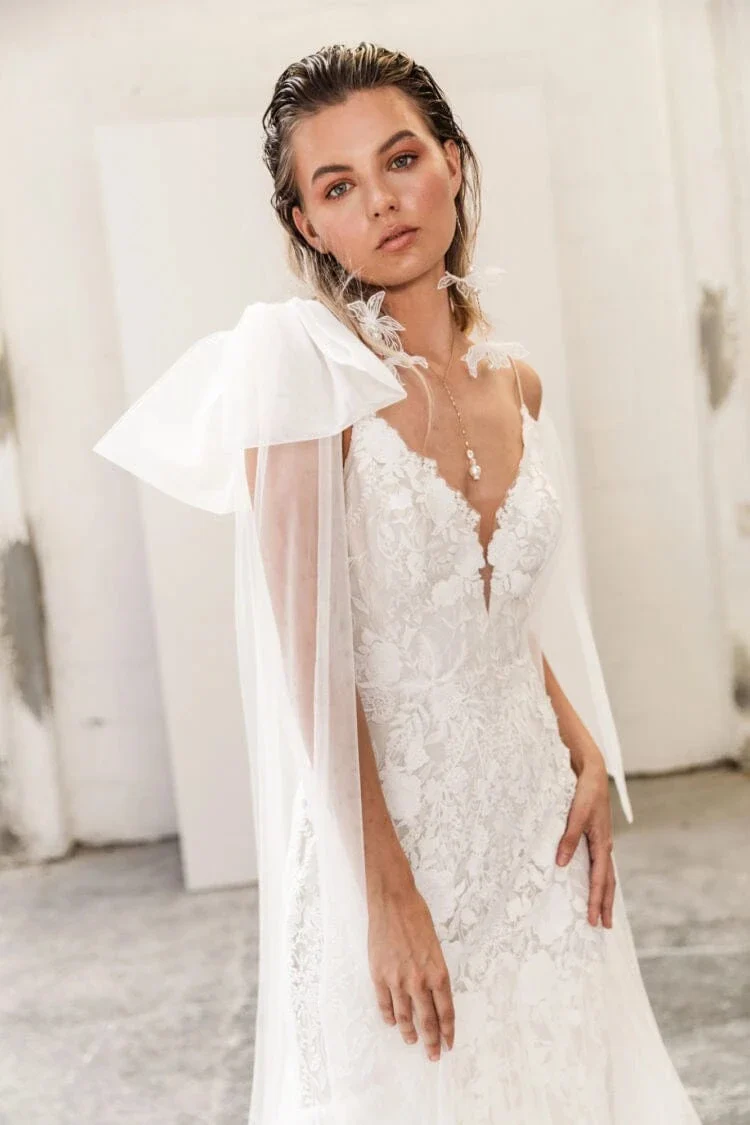 Saint Bridal Couture Miles Bow - Size 10 - Image 2