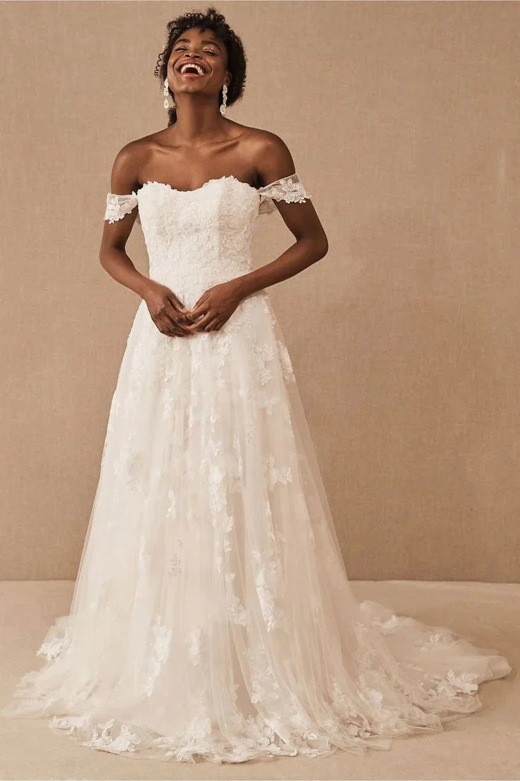Samaire Gown- Size 18 - Image 4
