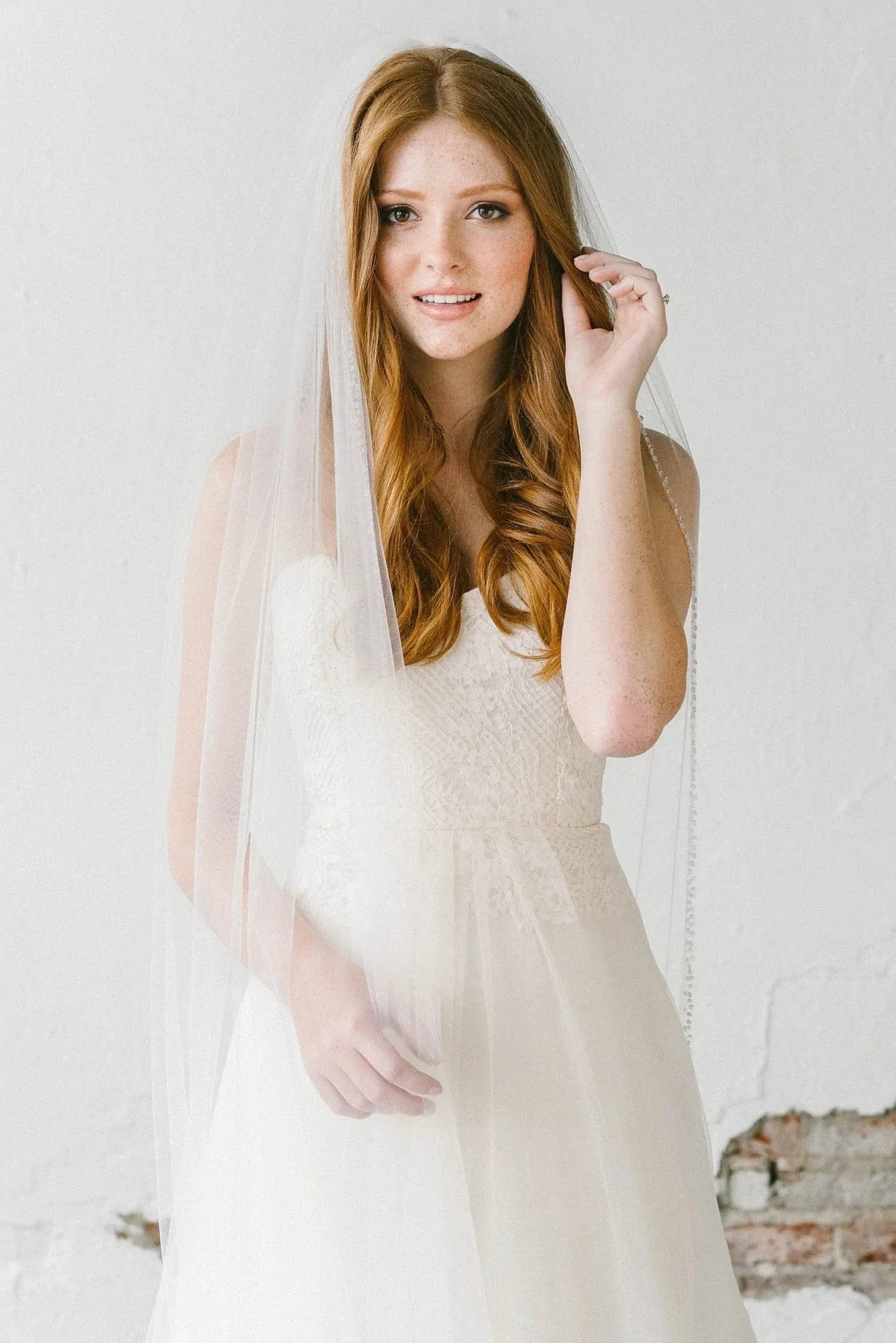 Sara Gabriel Darcy Veil - Image 2