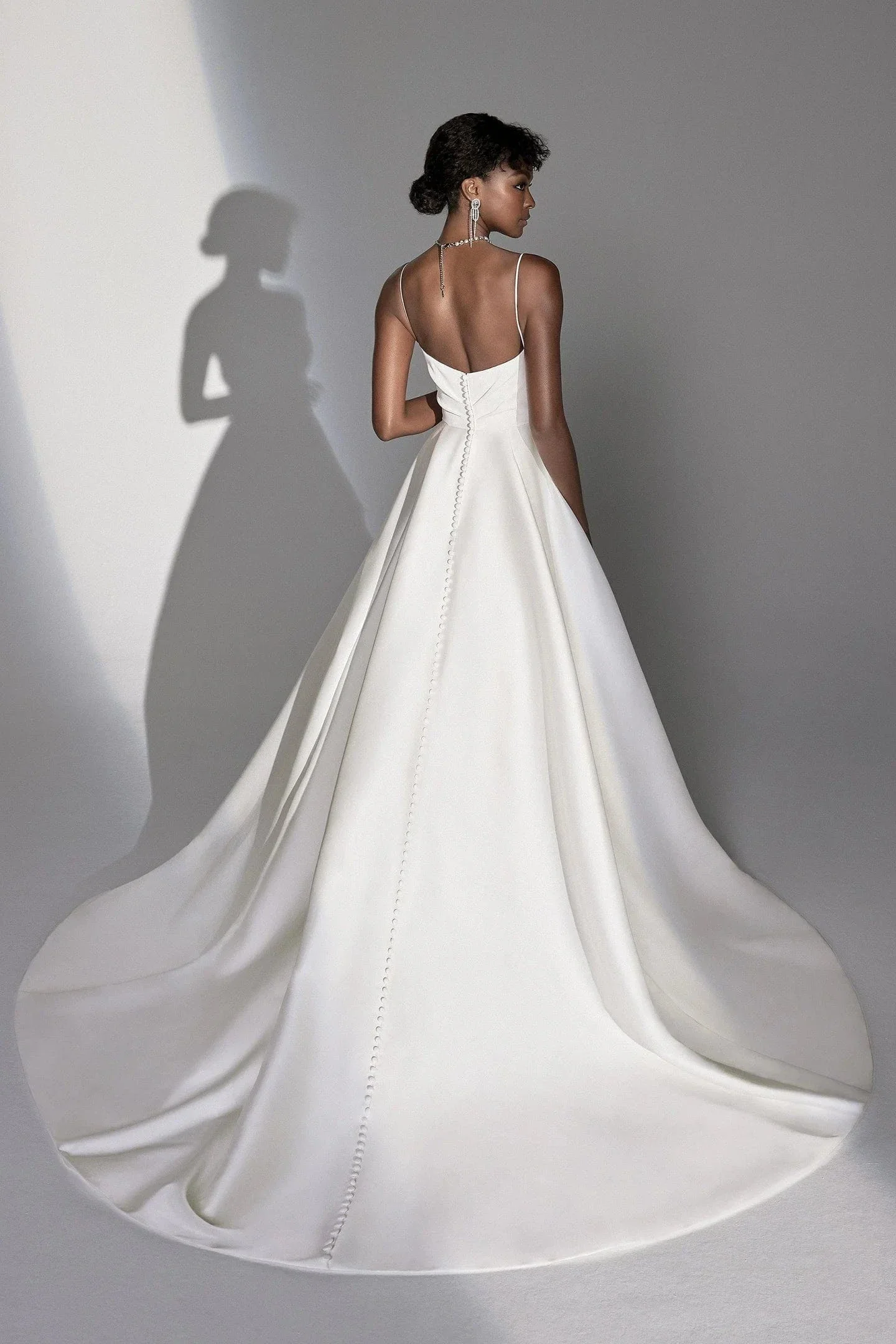 Signature by Justin Alexander 99231 - Size 16 - Image 2