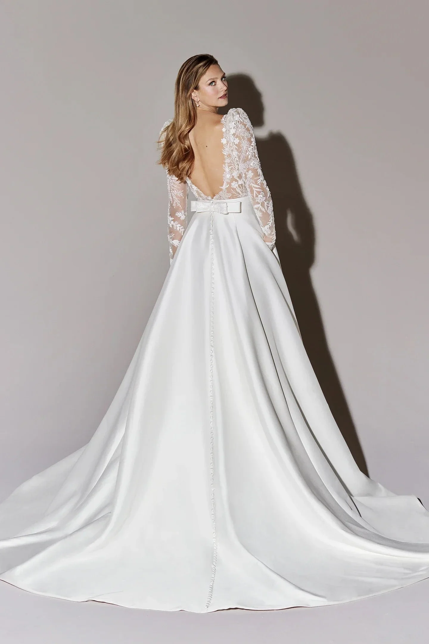 Signature by Justin Alexander Camelot 99273 - Size 14 - Image 2