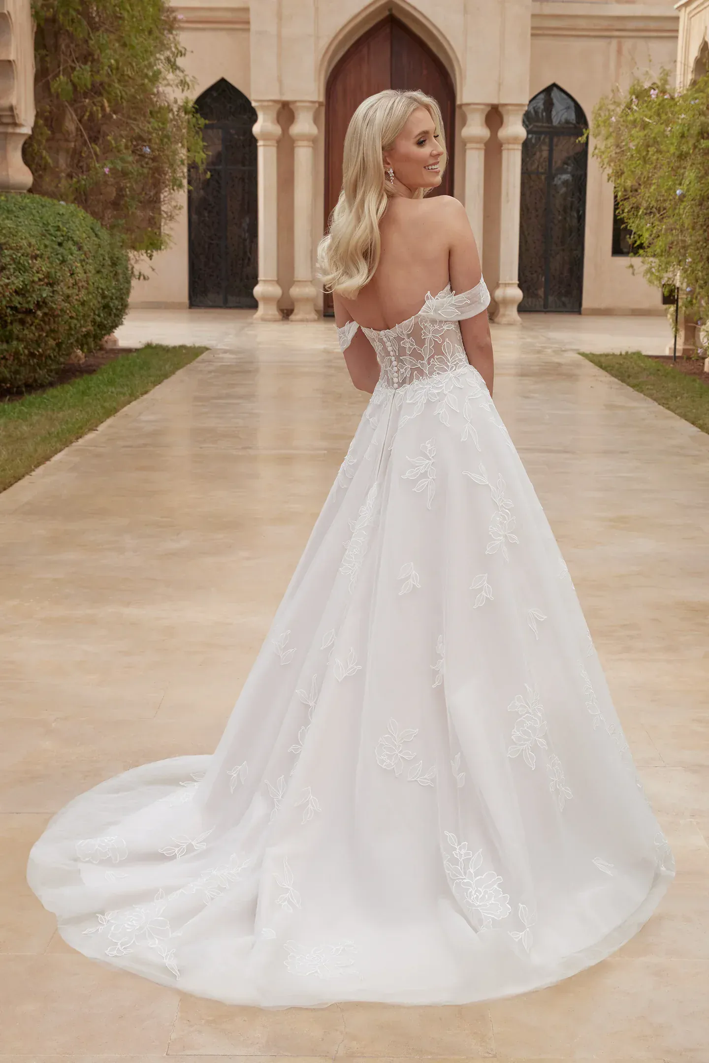 Sincerity Bridal 44435 - Size 8 - Image 2