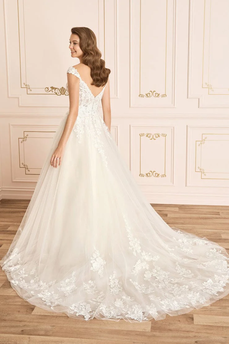 Sophia Tolli Y12011LS - Size 22 - Image 2