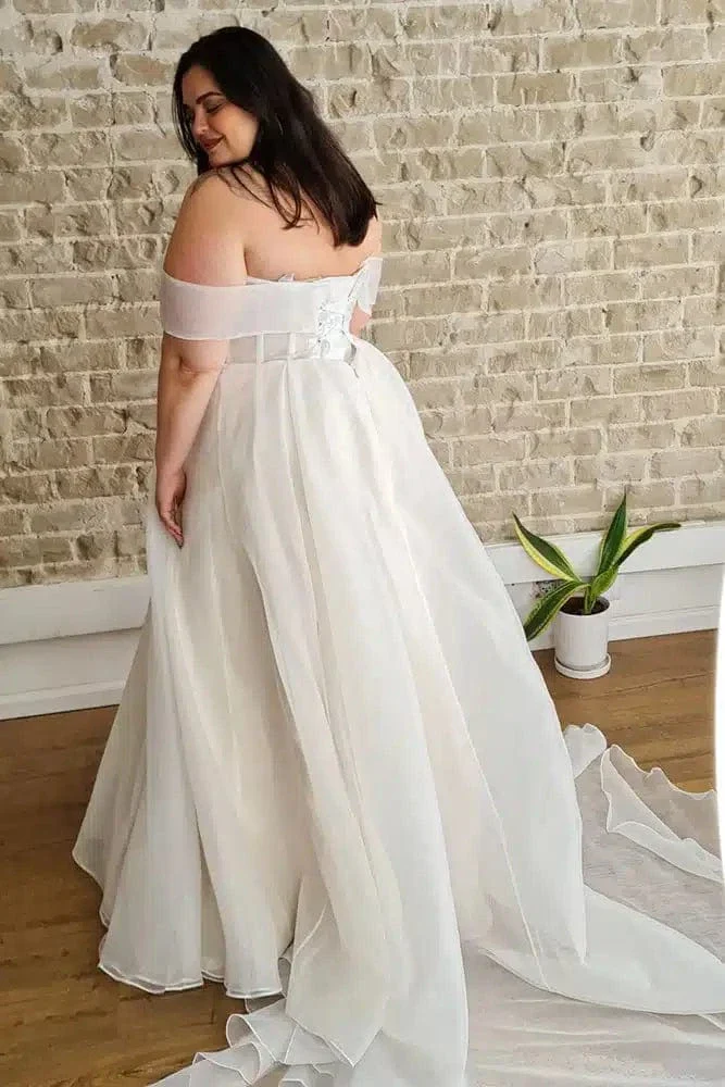 Studio Levana Eva Young - Size 22 - Image 3
