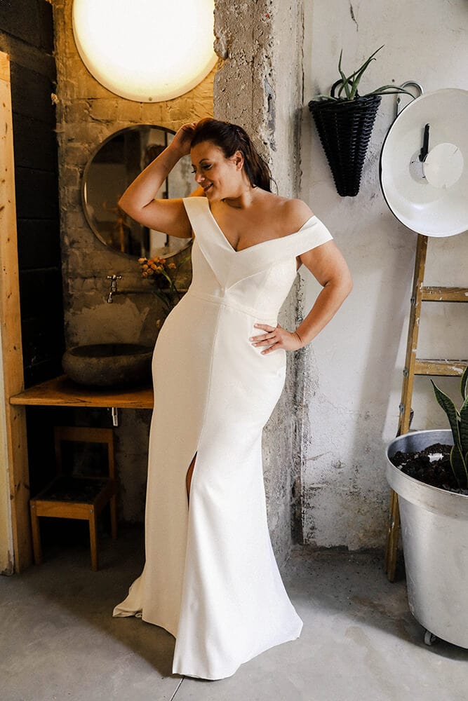 Studio Levana Francis - Size 22 - Image 4