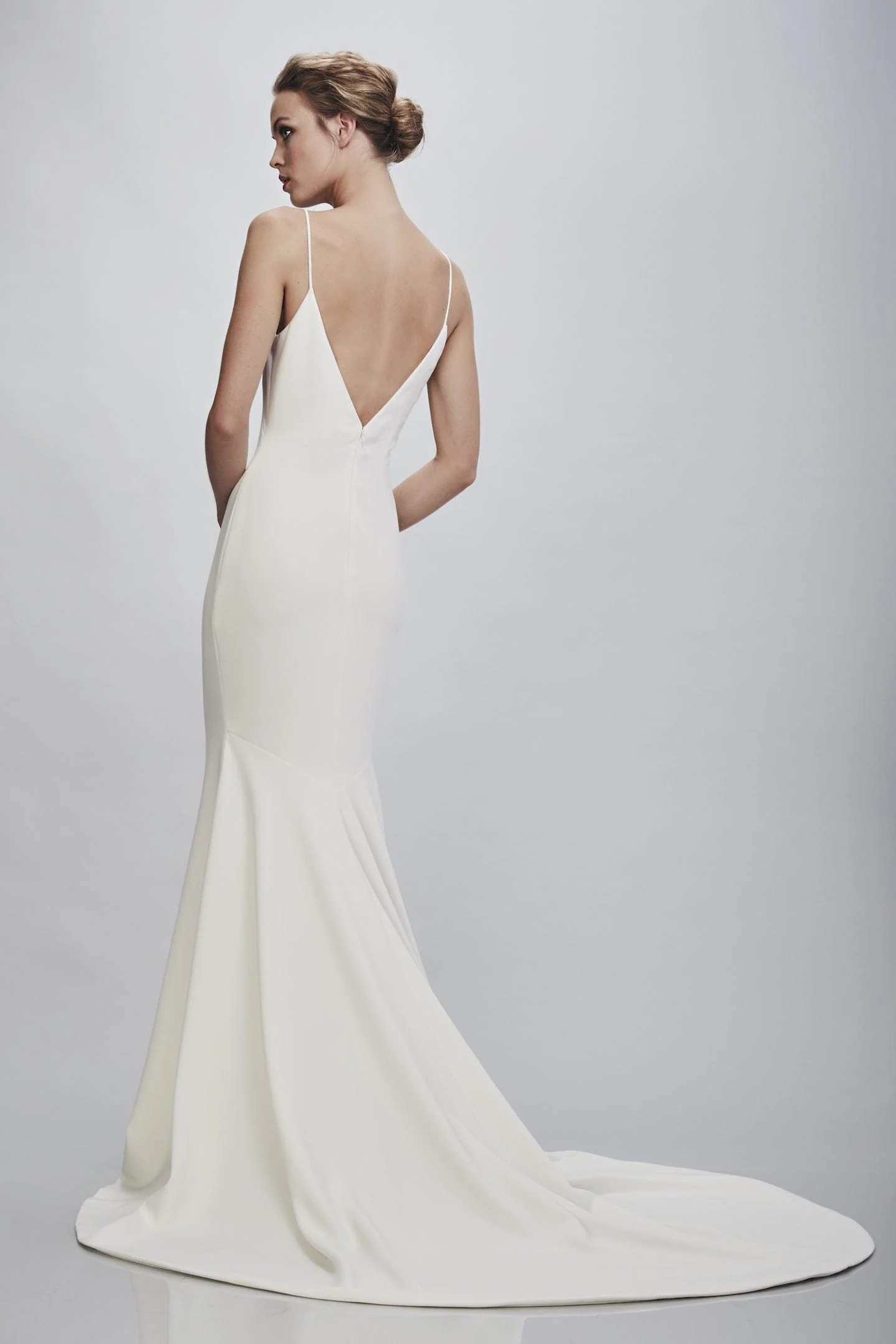 Theia Bruna - Size 8 - Image 2