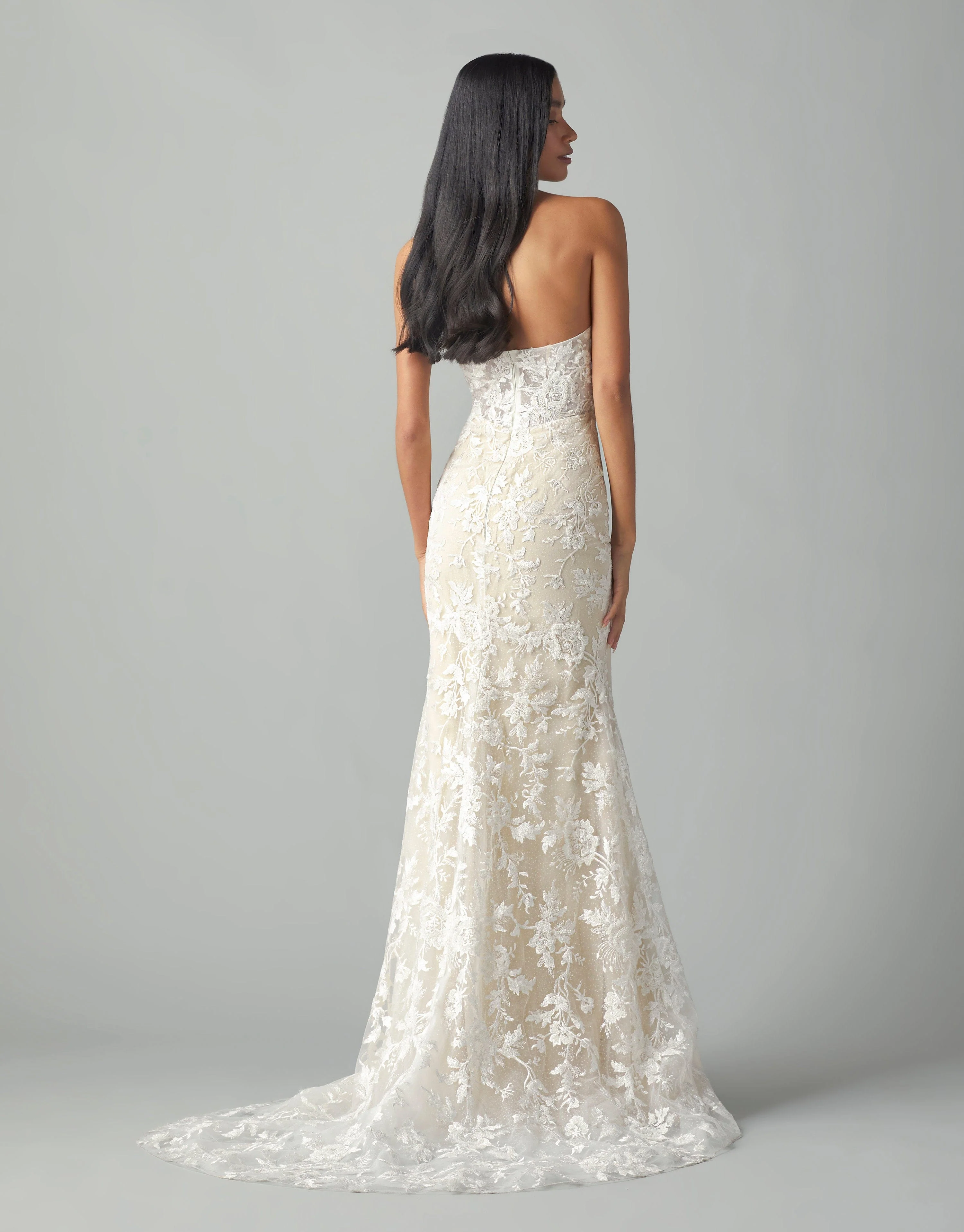 Ti Adora Aura - Size 12 - Image 2