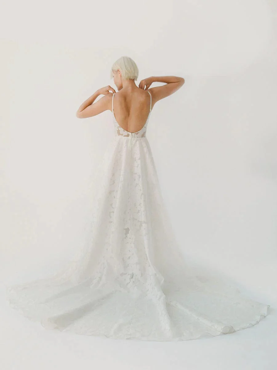 Truvelle Bridal Annie - Size 22 - Image 2