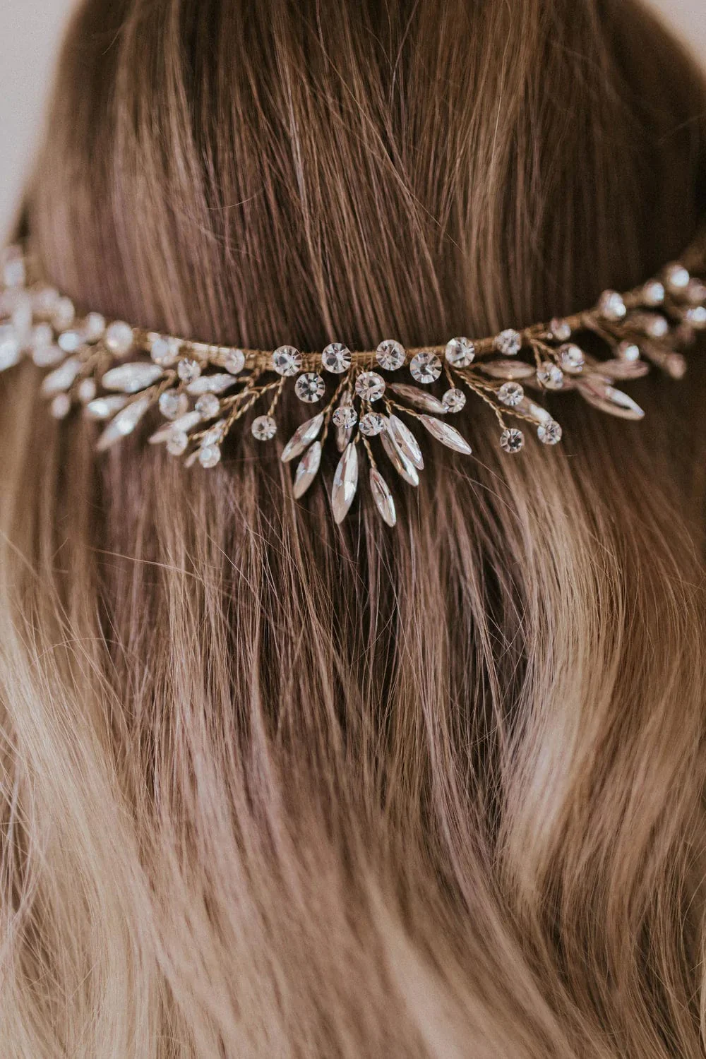 Untamed Petals Rosamonde Headpiece - Image 4