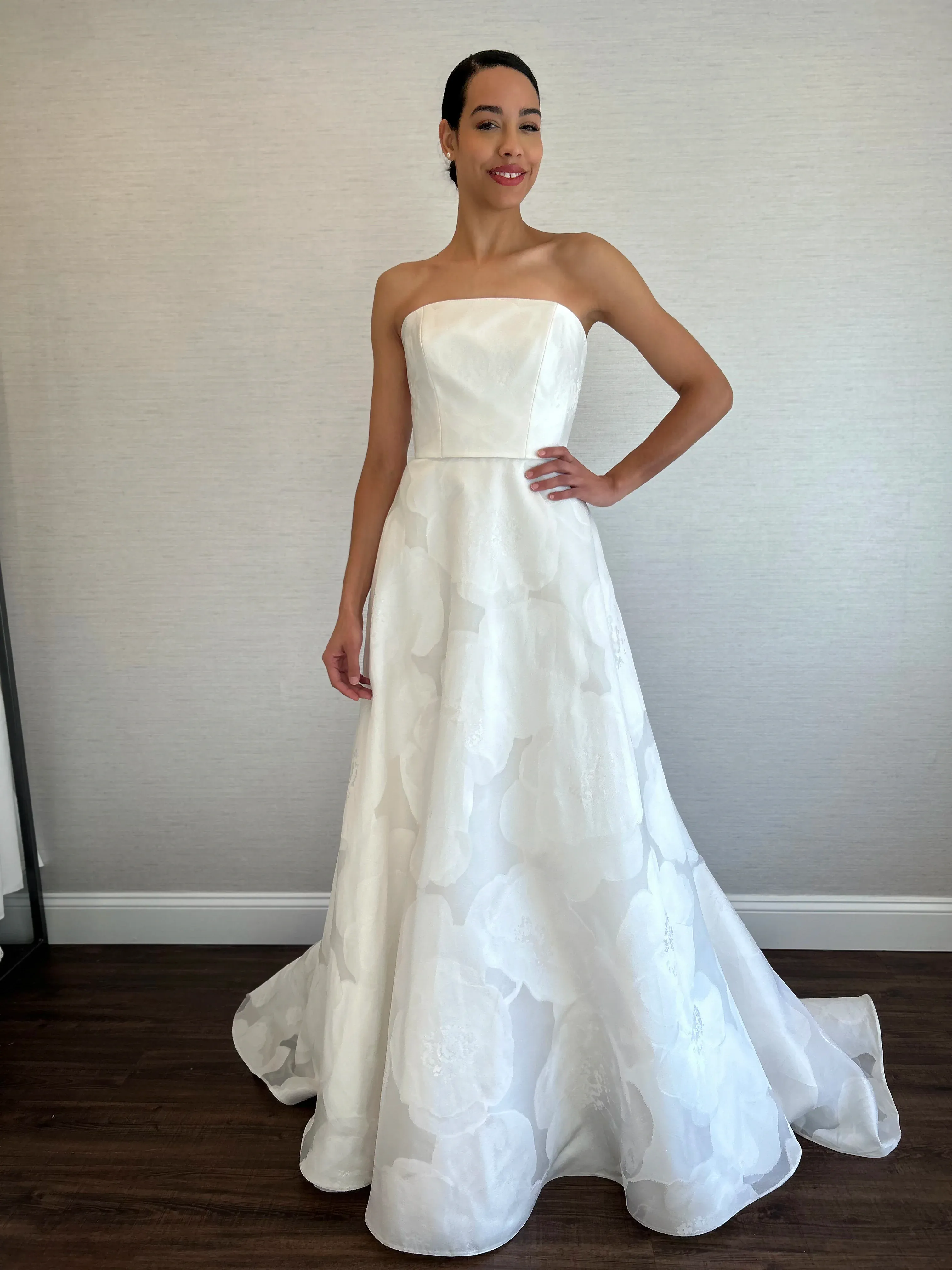 Valentini Spose Custom Gown - Size 12 - Image 3