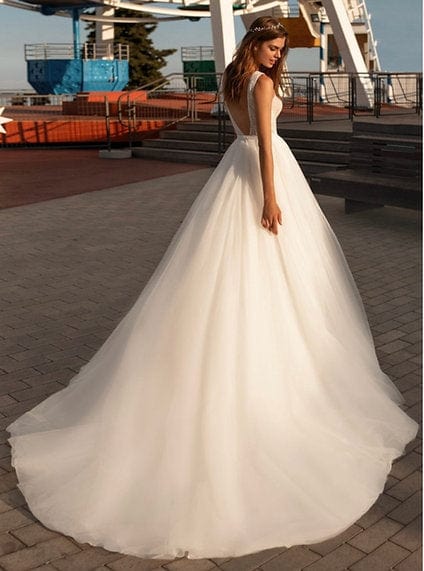 White One Gloria - Size 12 - Image 2