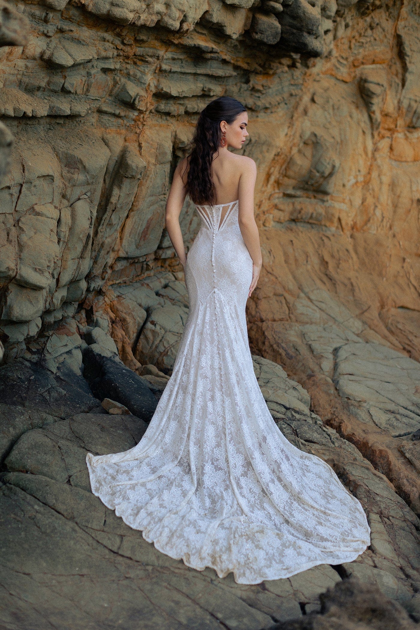 Wilderly Bride Azalea - Size 10 - Image 2