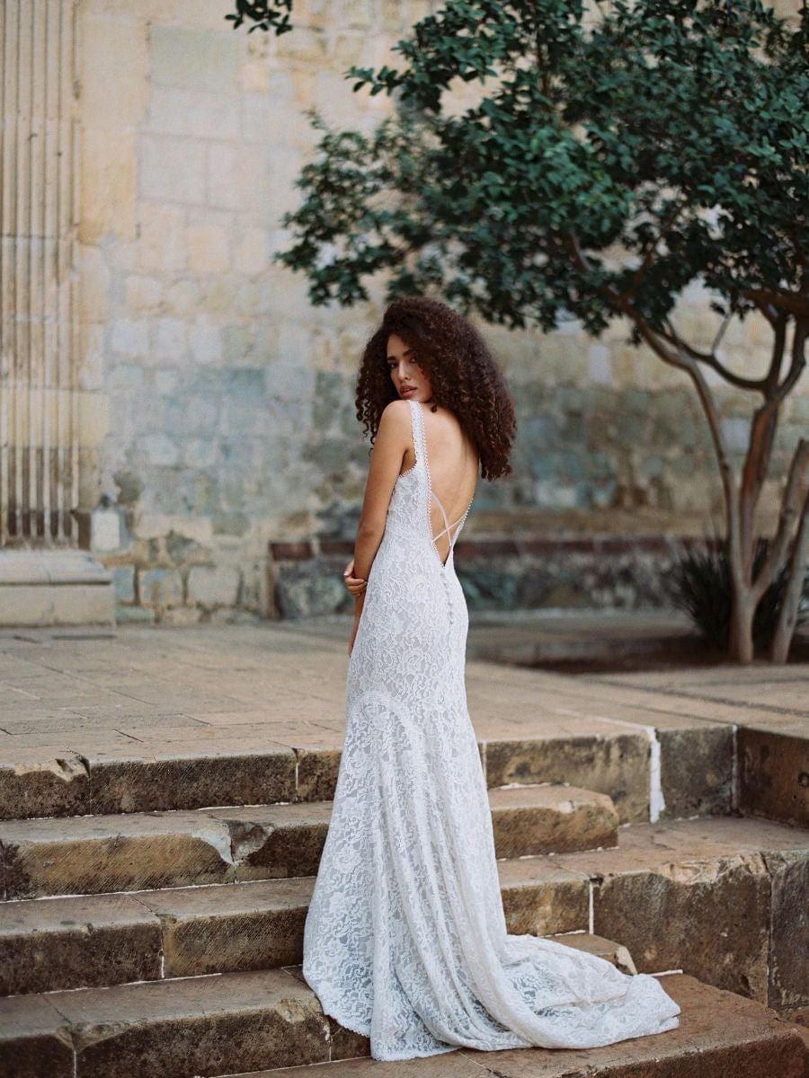 Wilderly Bride F145 - Size 6 - Image 2