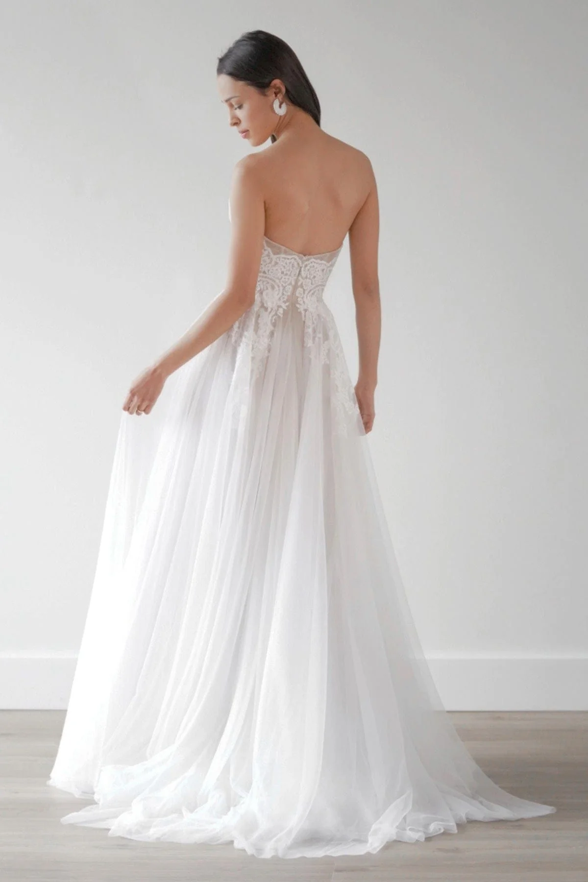 Willowby by Watters Jaislyn - Size 6 - Image 5