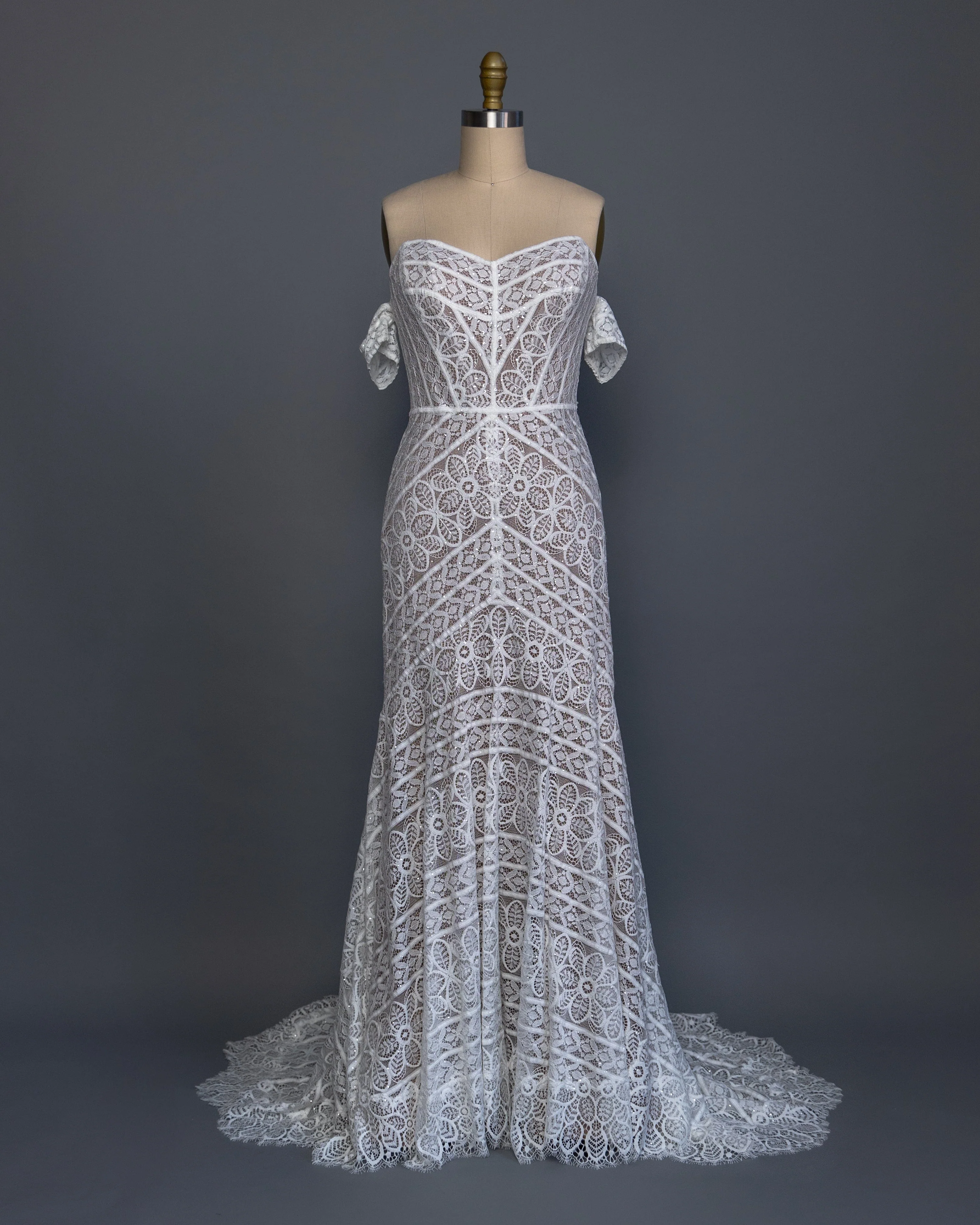 Willowby by Watters Nala - Size 6 - Image 3