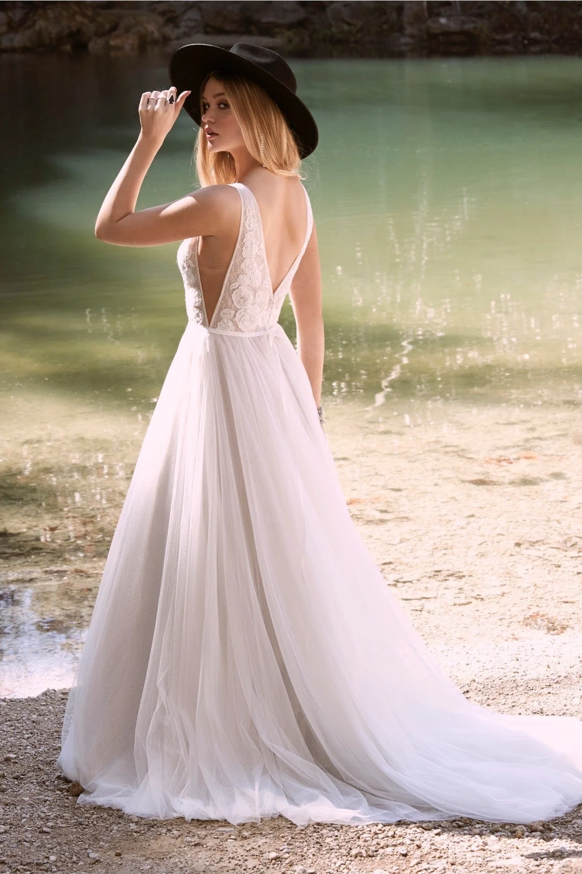 Willowby by Watters Spencer - Size 10 - Image 2