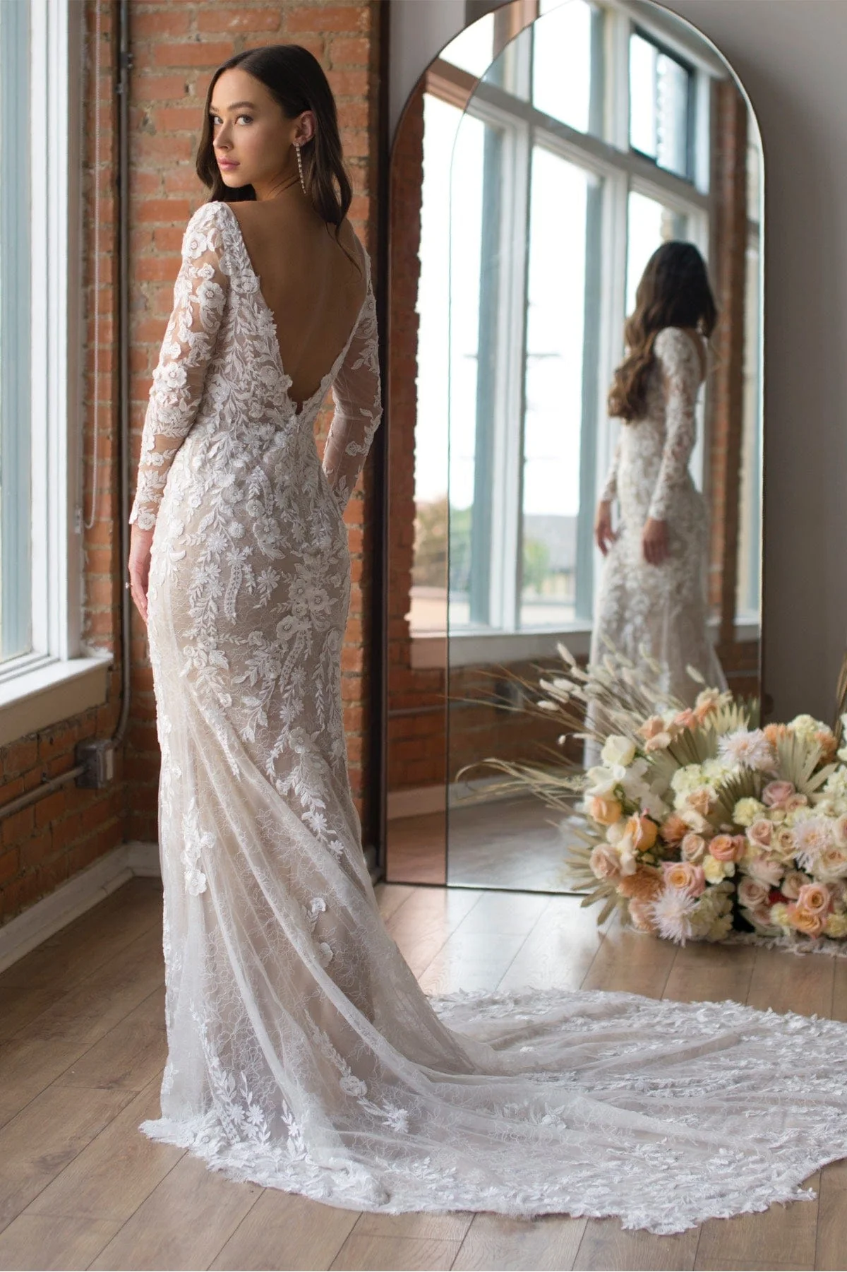WTOO Lucia - Size 18W - Image 2